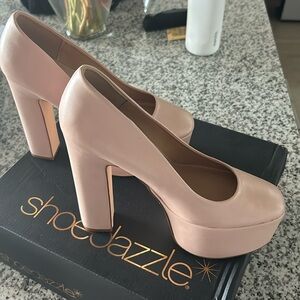 Never been worn size 8 Light pink/nude pumps